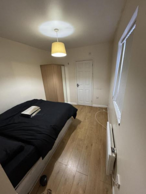 Derby spacious room studio in city centre